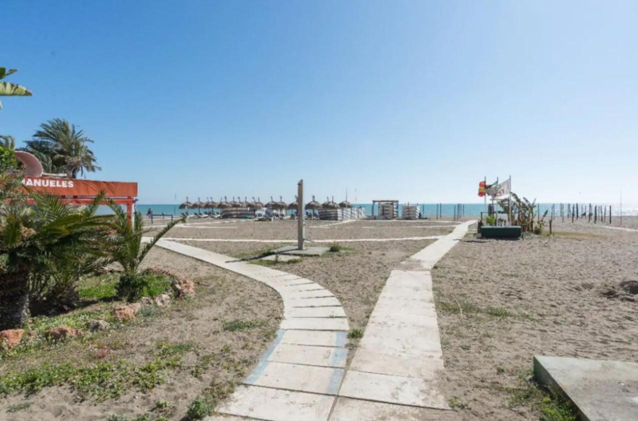 Torremolinos Playamar Primera Linea De Playa Urb. La Farola Exterior foto